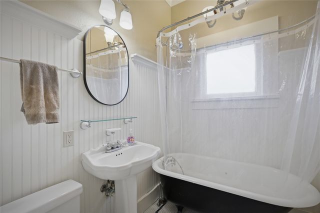 108 N Eddy Avenue, Denison, TX 75020