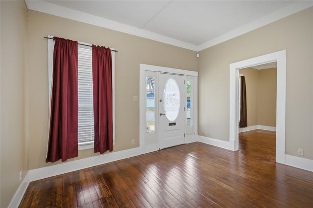 108 N Eddy Avenue, Denison, TX 75020