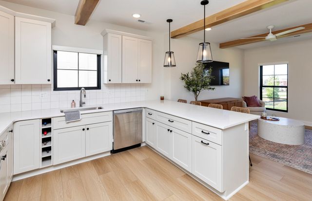 14150 Wilden Drive, Urbandale, IA 50323