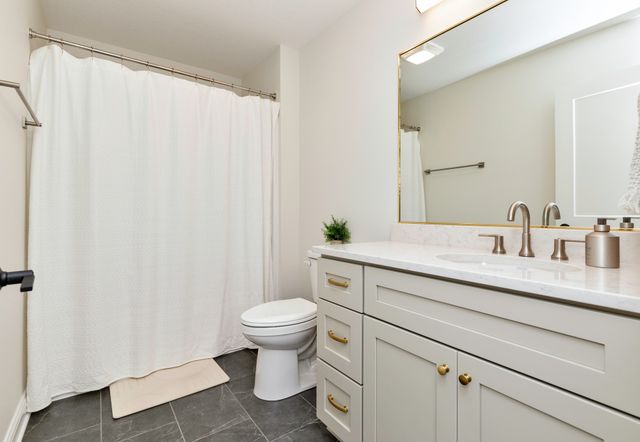 14150 Wilden Drive, Urbandale, IA 50323