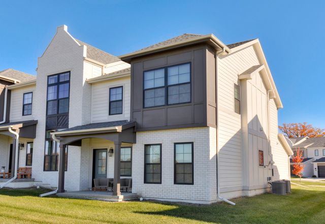 14150 Wilden Drive, Urbandale, IA 50323