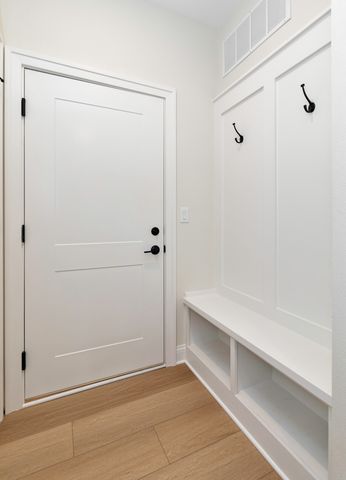 14150 Wilden Drive, Urbandale, IA 50323