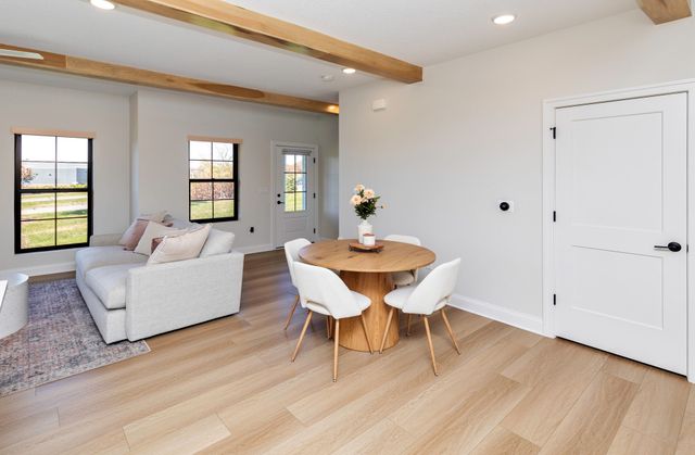 14150 Wilden Drive, Urbandale, IA 50323