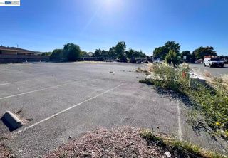 3745 Railroad Ave, Pittsburg, CA 94565