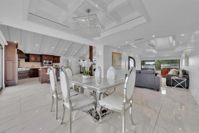 1426 Hidden Mesa View Drive, El Cajon, CA 92019