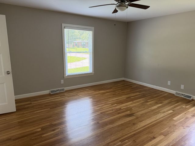 221 Rising Sun Ln, Old Hickory, TN 37138