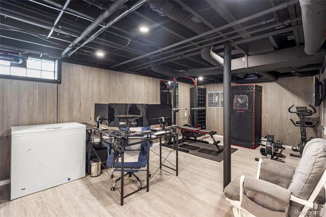 4200 Lanco Court, Waterford Charter Township, MI 48329