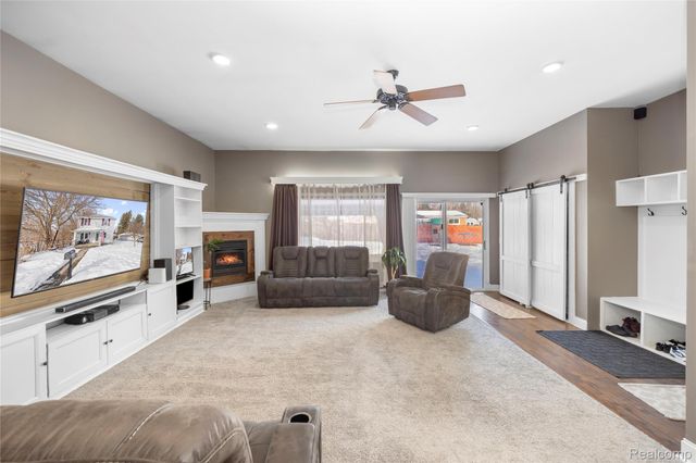 4200 Lanco Court, Waterford Charter Township, MI 48329