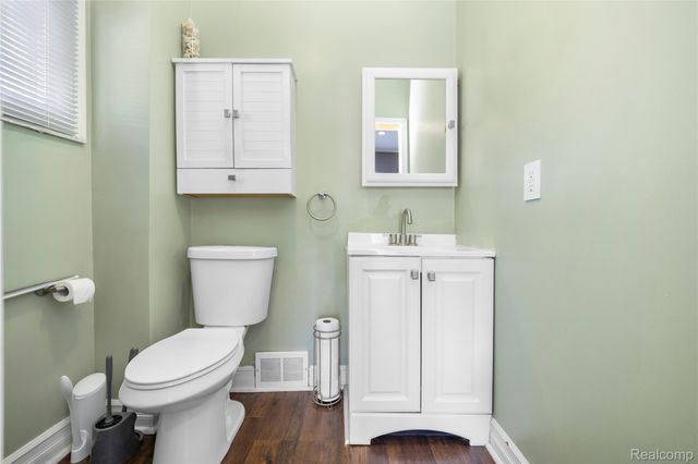 4200 Lanco Court, Waterford Charter Township, MI 48329