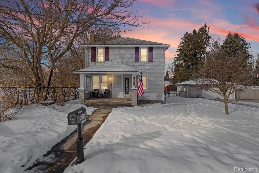 4200 Lanco Court, Waterford Charter Township, MI 48329