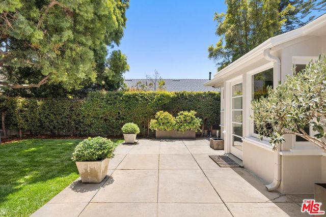 1706 Comstock Avenue, Los Angeles, CA 90024