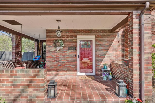 3207 White Oak RD, Roanoke, VA 24014