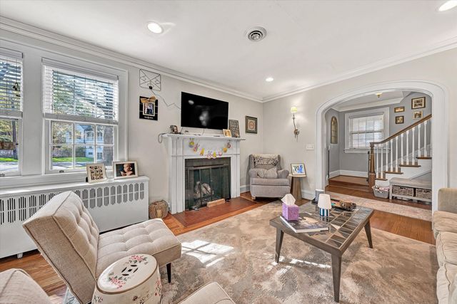 3207 White Oak RD, Roanoke, VA 24014