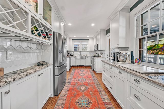 3207 White Oak RD, Roanoke, VA 24014