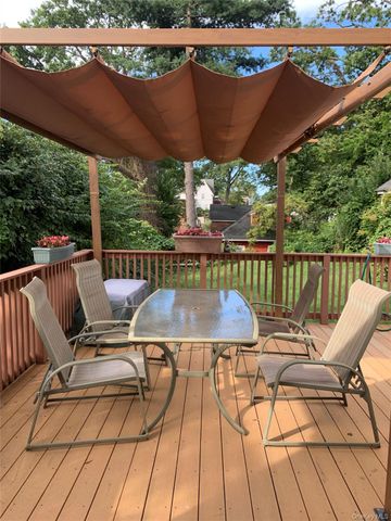 8706 Palo Alto Street, Holliswood, NY 11423