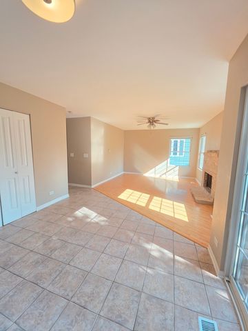 159 Wildwood Road, Algonquin, IL 60102