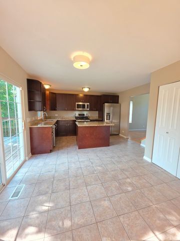 159 Wildwood Road, Algonquin, IL 60102