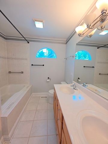 159 Wildwood Road, Algonquin, IL 60102