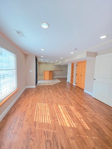 159 Wildwood Road, Algonquin, IL 60102