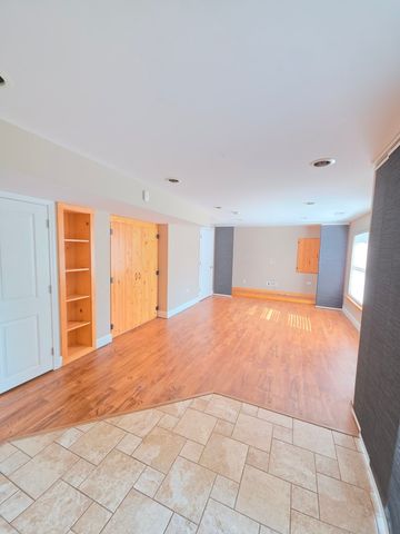 159 Wildwood Road, Algonquin, IL 60102