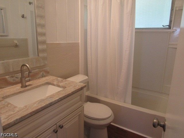 16120 Dublin CIR B, Fort Myers, FL 33908
