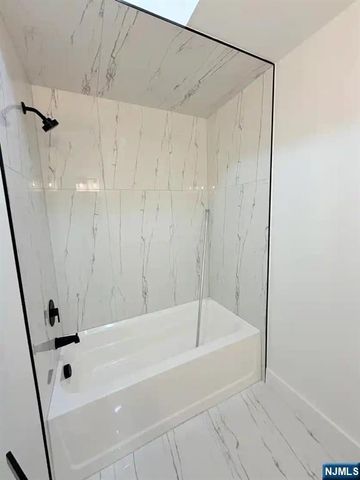 39 7th Street 2 - 3, Newark, NJ 07107