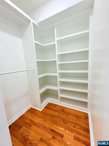 39 7th Street 2 - 3, Newark, NJ 07107