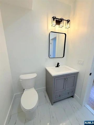 39 7th Street 2 - 3, Newark, NJ 07107