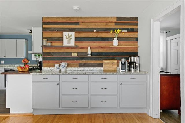 251 Shunpike Road, South Burlington, VT 05403