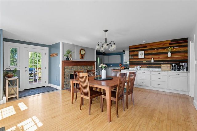 251 Shunpike Road, South Burlington, VT 05403