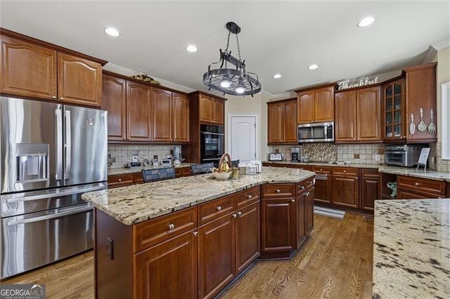 5662 Tuxedo Drive, Douglasville, GA 30135