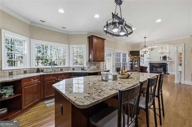 5662 Tuxedo Drive, Douglasville, GA 30135