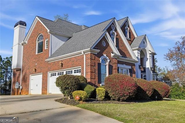 5662 Tuxedo Drive, Douglasville, GA 30135