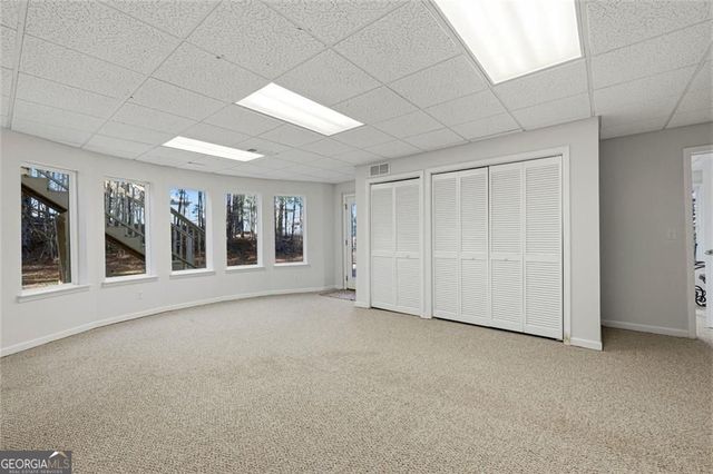 5662 Tuxedo Drive, Douglasville, GA 30135