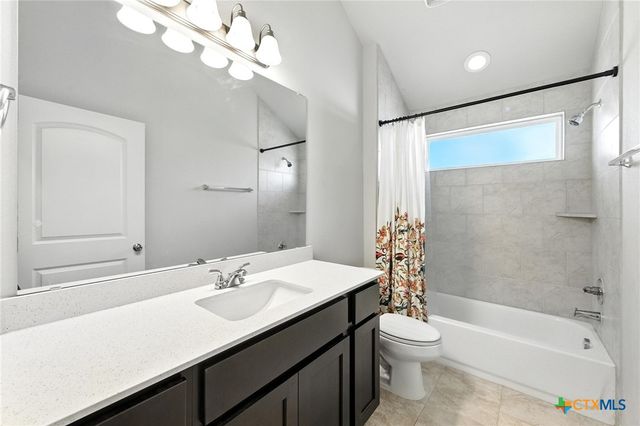 308 Black Opal Drive, Jarrell, TX 76537