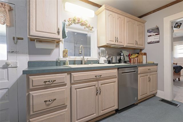 700 SPENCER Road, Corry, PA 16407