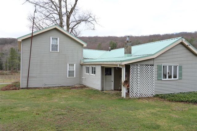 700 SPENCER Road, Corry, PA 16407