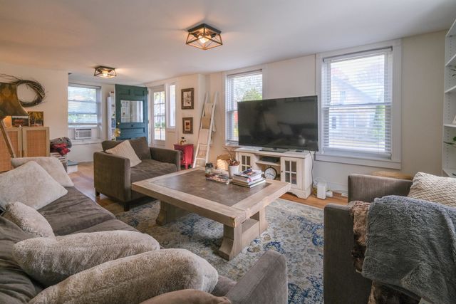 531 Main Street, Chester, VT 05143