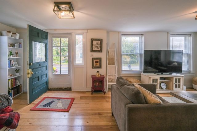 531 Main Street, Chester, VT 05143