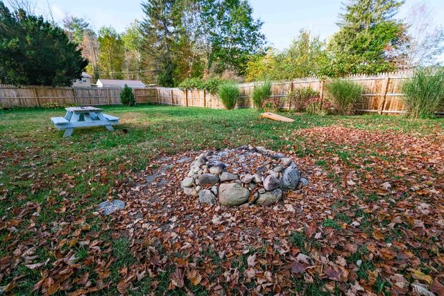 531 Main Street, Chester, VT 05143