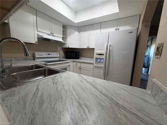 817 Gleason PKWY # 3, Cape Coral, FL 33914