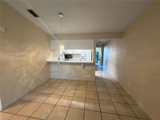 817 Gleason PKWY # 3, Cape Coral, FL 33914
