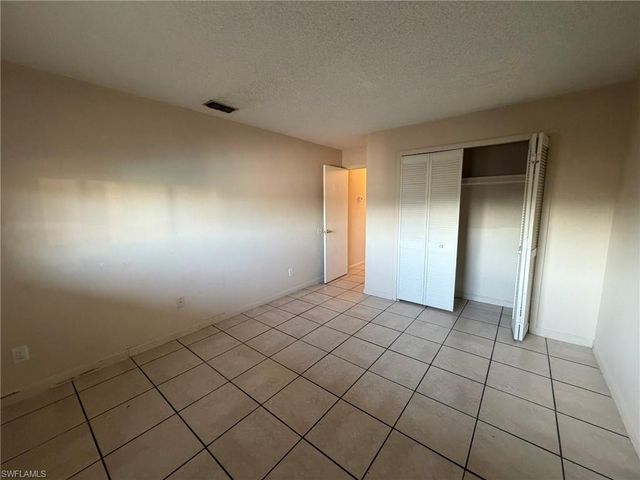 817 Gleason PKWY # 3, Cape Coral, FL 33914