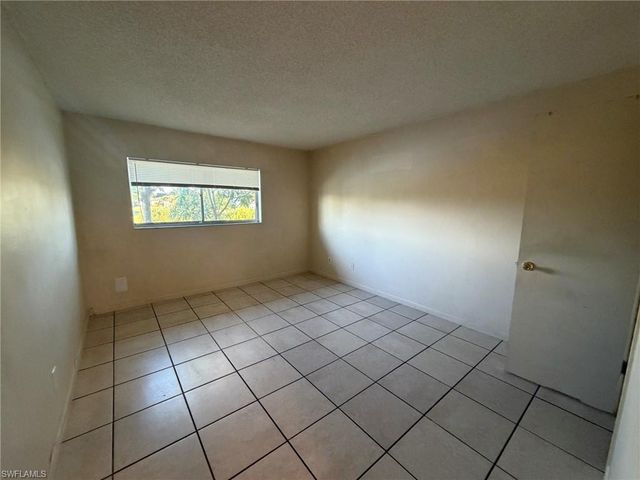 817 Gleason PKWY # 3, Cape Coral, FL 33914