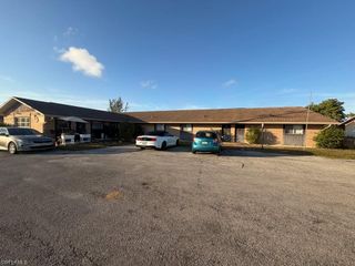 817 Gleason PKWY # 3, Cape Coral, FL 33914