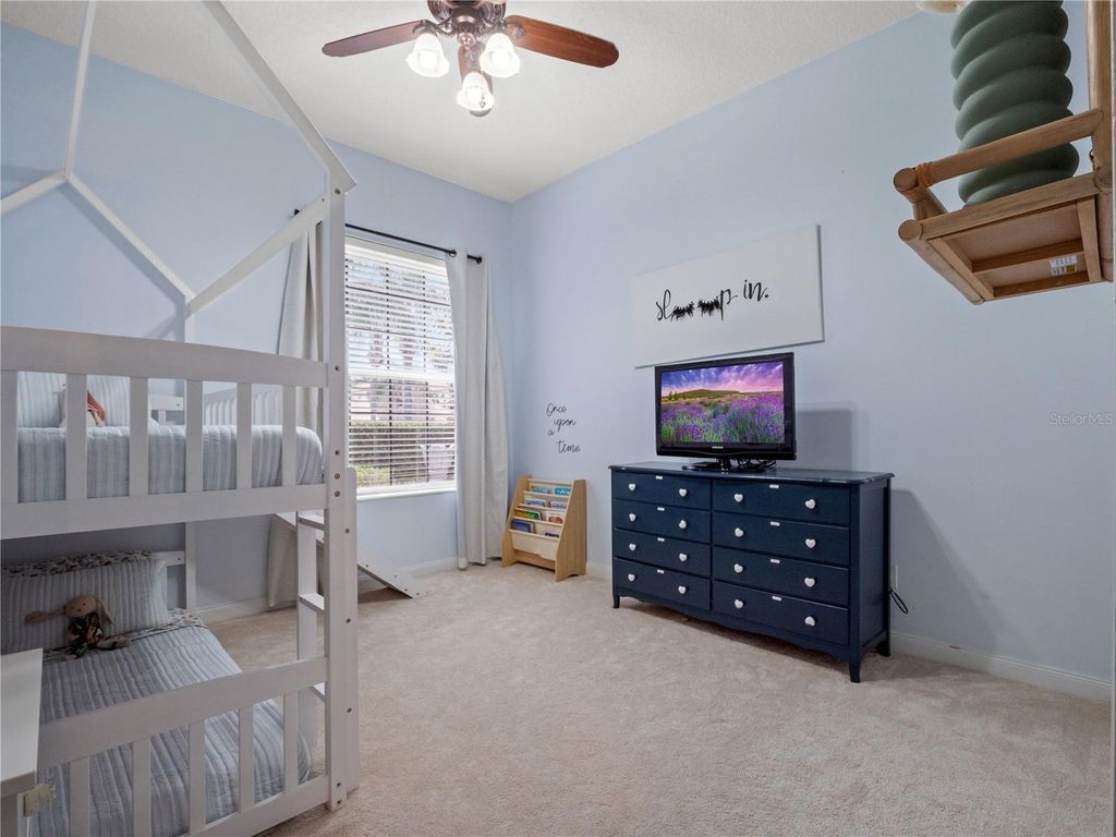Image 24 of property listing at 11800 ZELKOVA LANE, Orlando, FL 32827