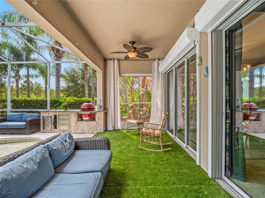 Image 29 of property listing at 11800 ZELKOVA LANE, Orlando, FL 32827