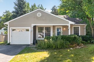 326 Danbury Drive, Naperville, IL 60565