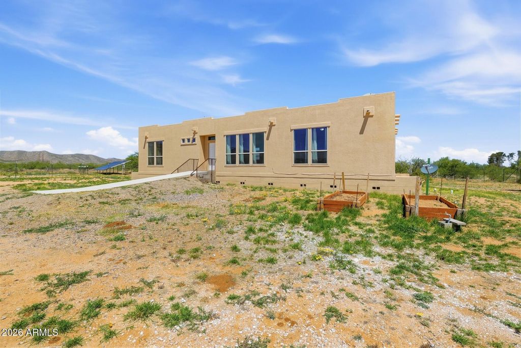 Image 1 of property listing at 3216 N Mesquite Road, Cochise, AZ 85606