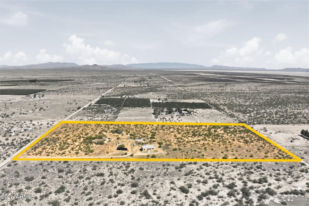 Image 33 of property listing at 3216 N Mesquite Road, Cochise, AZ 85606